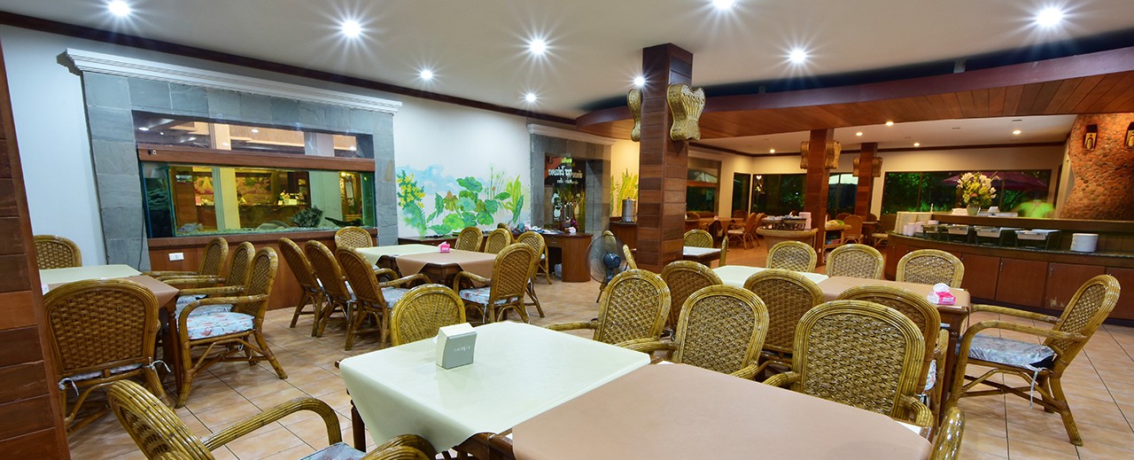 ห้องอาหารไข่แดง บริการอาหารเช้าแบบบุฟเฟต์ ด้วยอาหารไทยหลายหลายเมนู